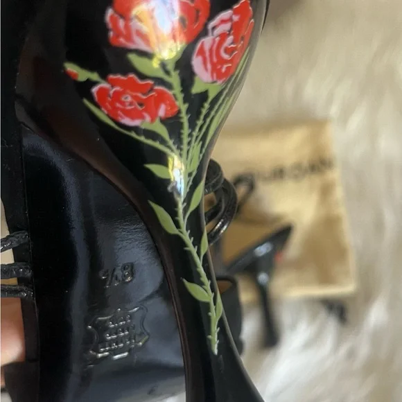 🌹 RARE 🌹 Charles Jourdan Vintage Black Satin Shoes with Hand Painted Heels - Picture 2 of 4